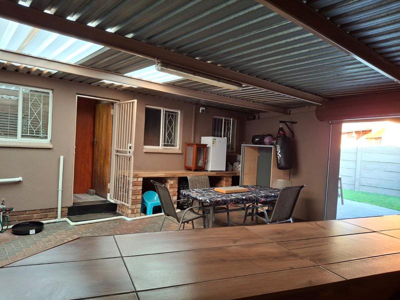 3 Bedroom Property for Sale in Sasolburg Ext 11 Free State